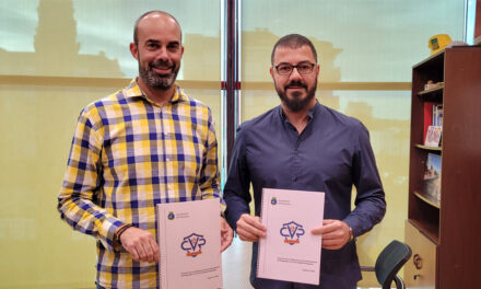 Signatura del conveni 2023 entre l’Ajuntament de Roquetes i el Club Voleibol Roquetes