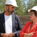 La consellera Anna Simó visita les obres de la nova llar d’infants de Roquetes