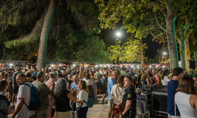 Una nova fira ‘De Roquetes Vi, i Punyetes Baixo’ multitudinària